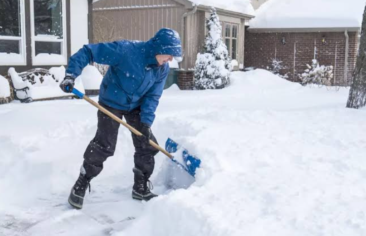 Snow Removal Service: Why Professional Winter Maintenance Makes a Difference